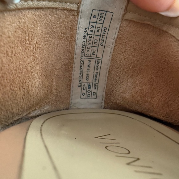 Vionic Tan Bow Orthotic Ballet Flats - Picture 10 of 11